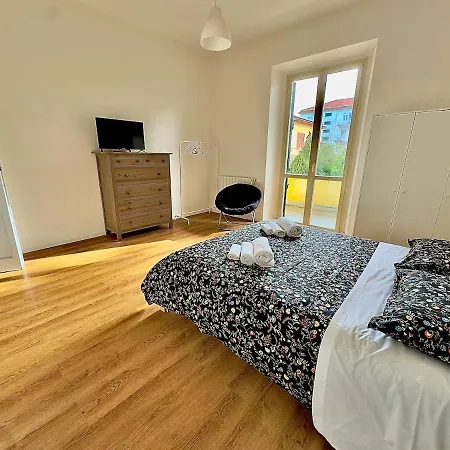 2 Fronte Ospedale - Centro E Mare A Piedi