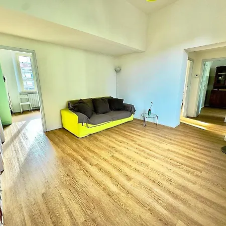 דירה 2 Fronte Ospedale - Centro E Mare A Piedi *