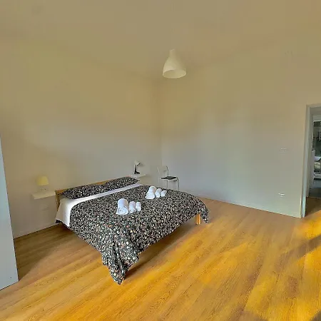 2 Fronte Ospedale - Centro E Mare A Piedi *