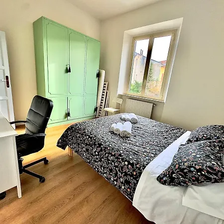 Apartment 2 Fronte Ospedale - Centro E Mare A Piedi *