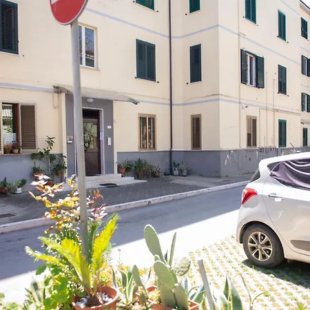 2 Fronte Ospedale - Centro E Mare A Piedi Апартаменты Пескара