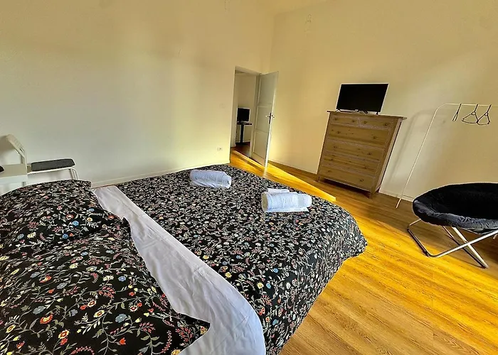 2 Fronte Ospedale - Centro E Mare A Piedi