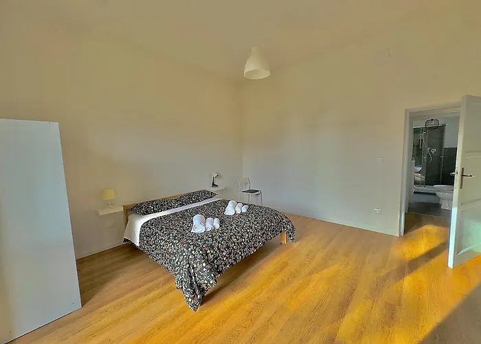 2 Fronte Ospedale - Centro E Mare A Piedi *